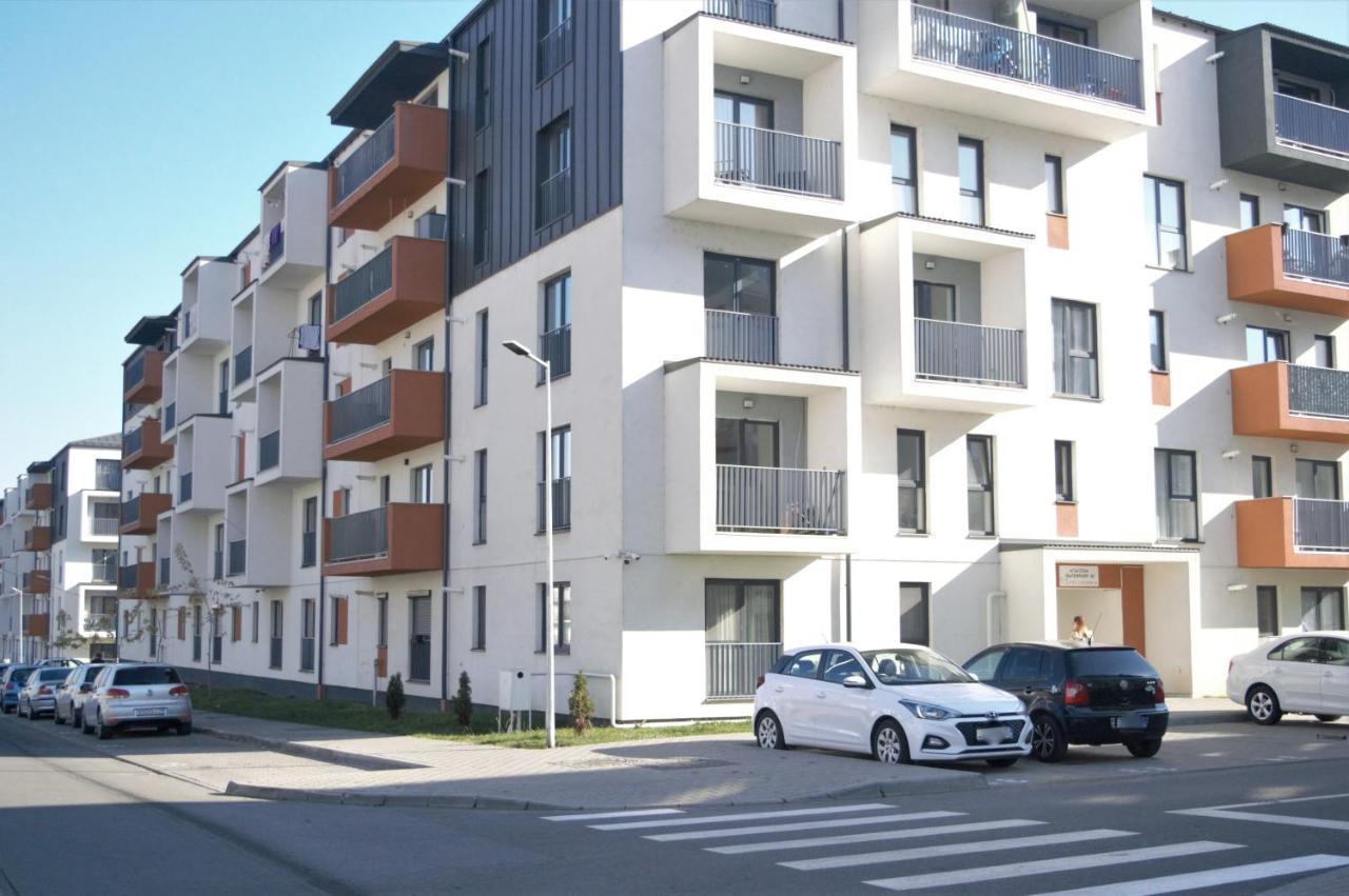 Apartament Nyx ฟลอเรชติ ภายนอก รูปภาพ