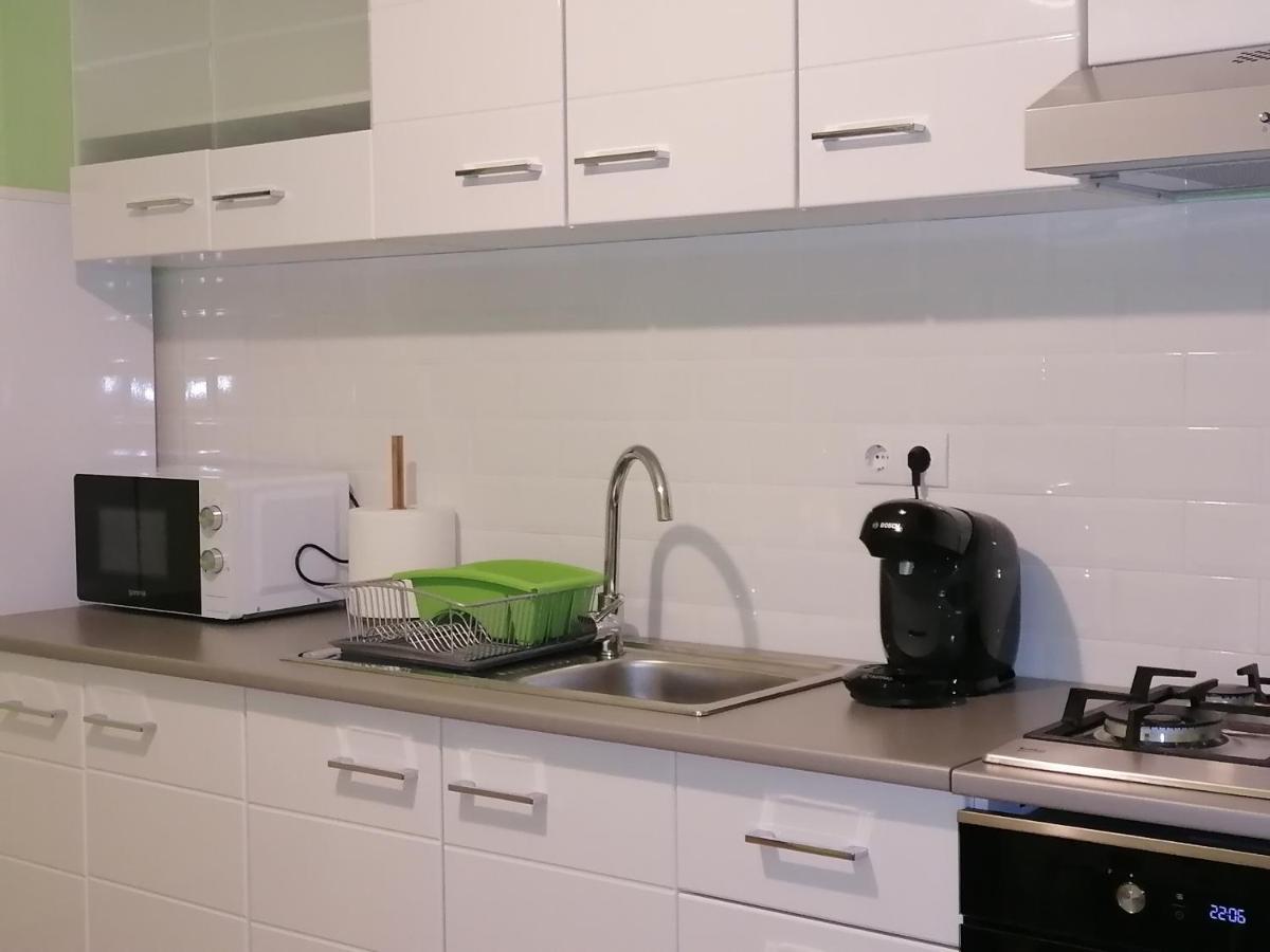 Apartament Nyx ฟลอเรชติ ภายนอก รูปภาพ
