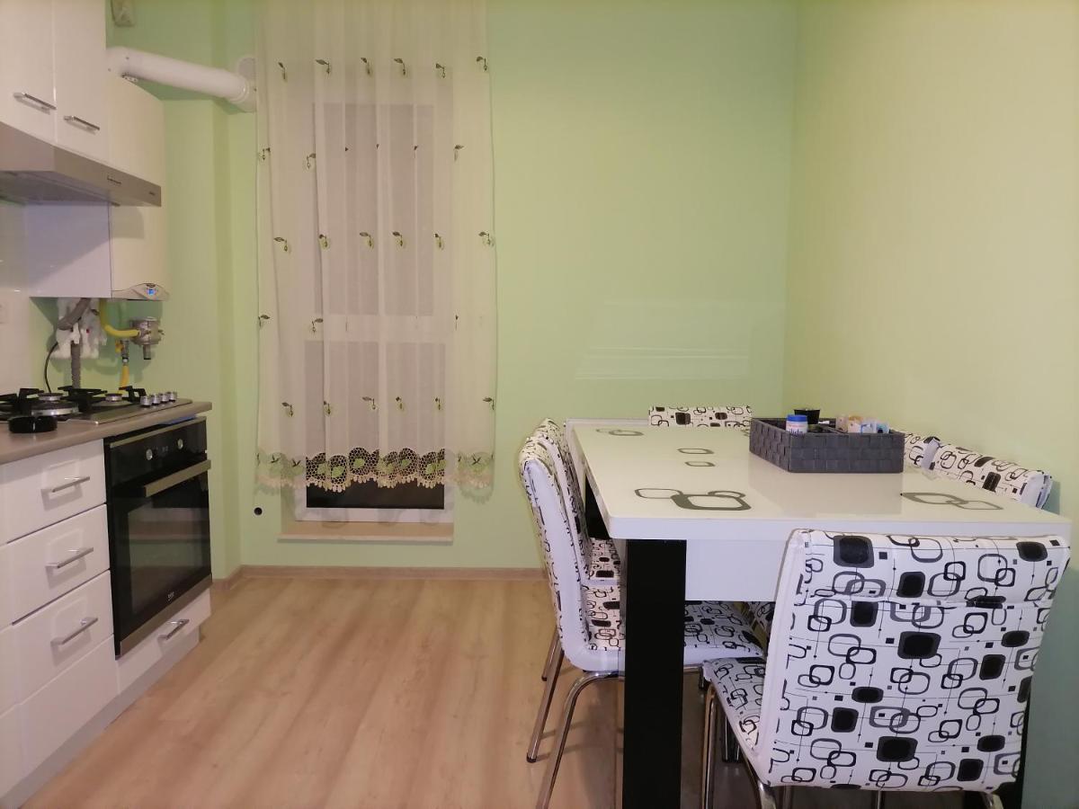 Apartament Nyx ฟลอเรชติ ภายนอก รูปภาพ